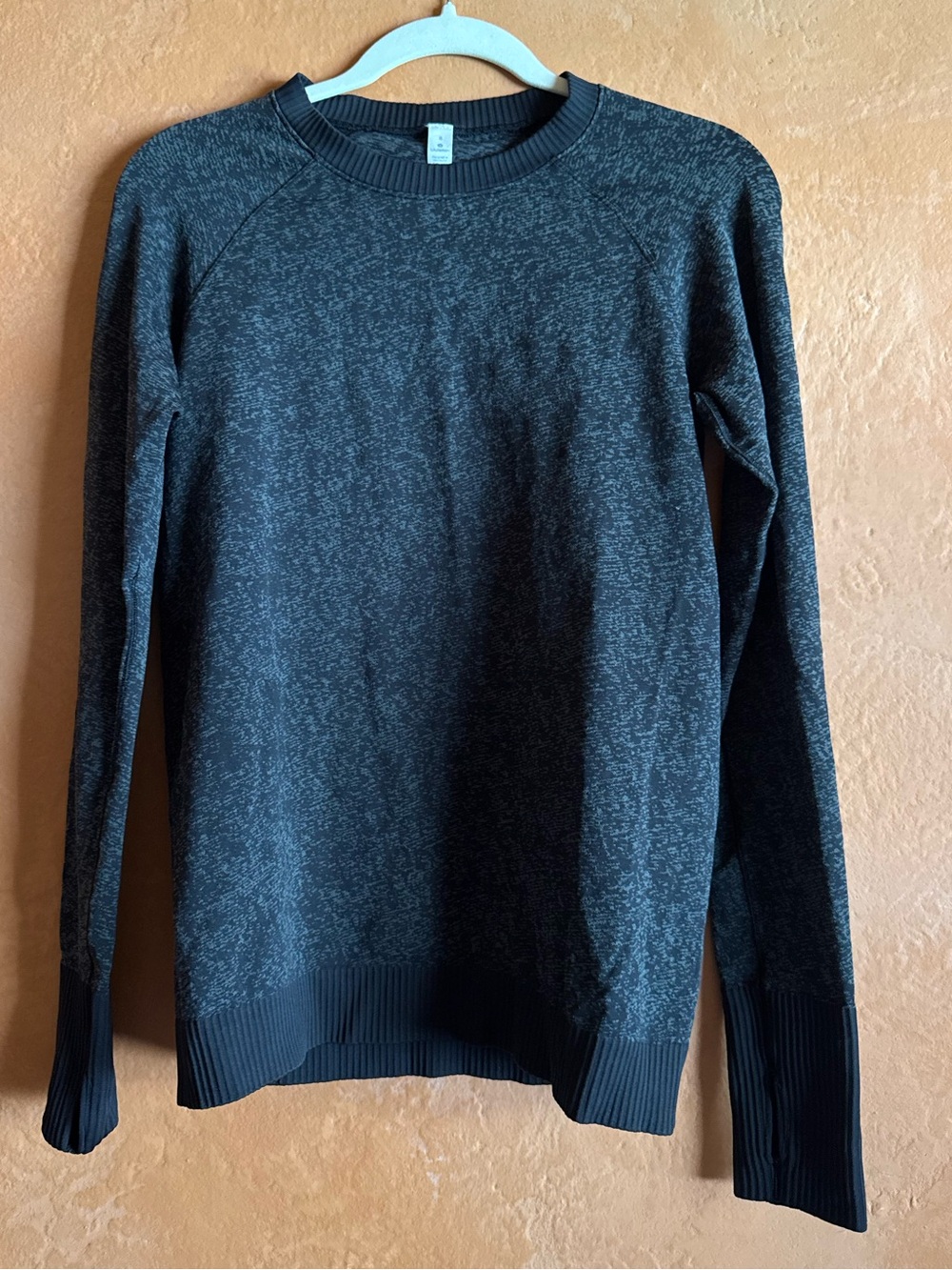 Lululemon Heathered Black Ribbed Long Sleeve Pullover Top Size 8